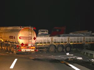 Akaryakıt tankeri korkuttu !