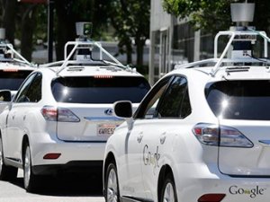 Google'ın sürücüsüz aracı yola çıkmaya hazır