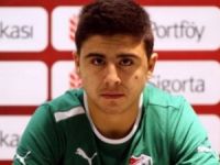 Manu,Ozan’ın peşinde