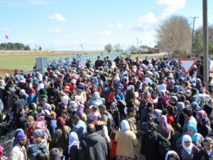 Kobani'ye dönüşler devam ediyor