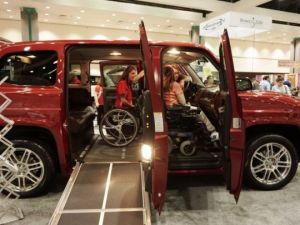 Engellilerin hayatını kolaylaştıran ürünler tanıtıldı