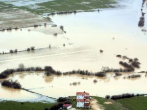 Muğla'da yağış hayatı olumsuz etkiledi
