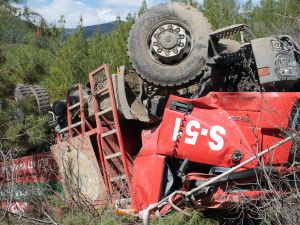 Arazöz kazası:1 ölü,2 yaralı
