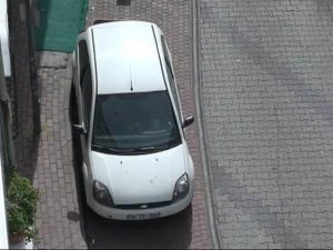 İstanbul'da bombalı araç alarmı