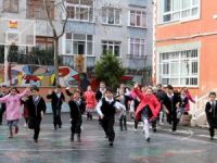 18 milyon öğrenci yarını bekliyor