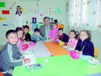 Roman çocuklar Kur'an'la sosyalleşiyor