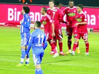 Sivas güle oynaya kazandı