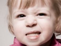 Çocukların yüzde 13'ü dişini sıkıyor