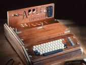 'The Apple 1' 365 bin dolara satıldı