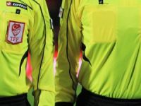 Genç futbolcuyu hakem kurtardı