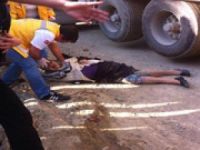 Kamyonun çarptığı kadın öldü