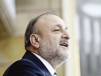 MHP’­yi kapatacak adam anasından doğmadı