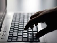 Fransa’da 5 internet sitesine kapatma cezası verildi