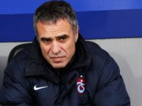 Ersun Yanal istifa etti