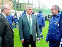 Bakan yardımcısı ve Belediye başkanından ziyaret