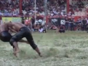 Kırkpınar başpehlivanı Orhan Okulu oldu