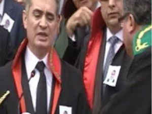 Ankara Adliyesi'ndeki anma töreninde savcı-hakim kavgası
