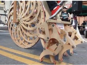 Büyük tekerlekli bisiklet tasarımı